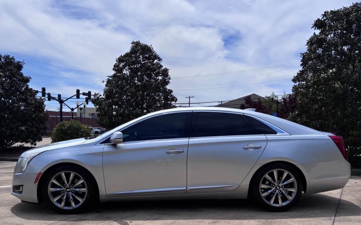 2016 Cadillac XTS photo 4