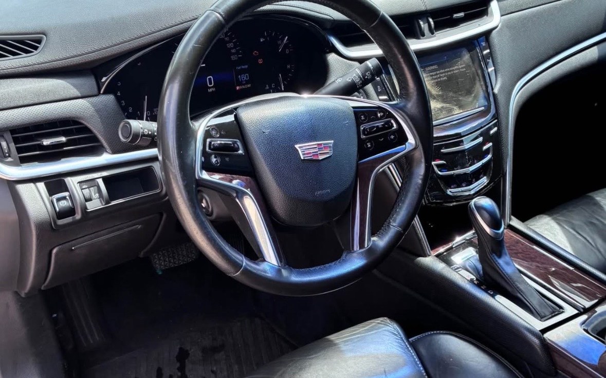 2016 Cadillac XTS photo 8
